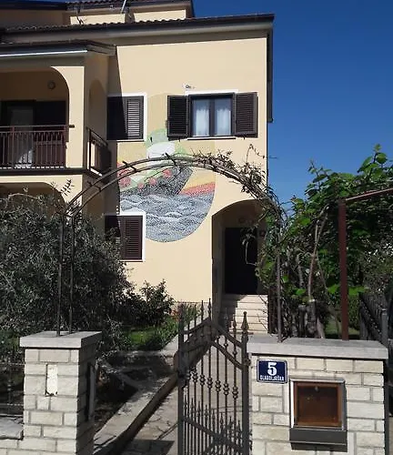 Apartments Mirela